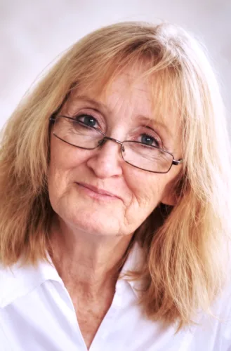 Sandra Davila 1957-2026